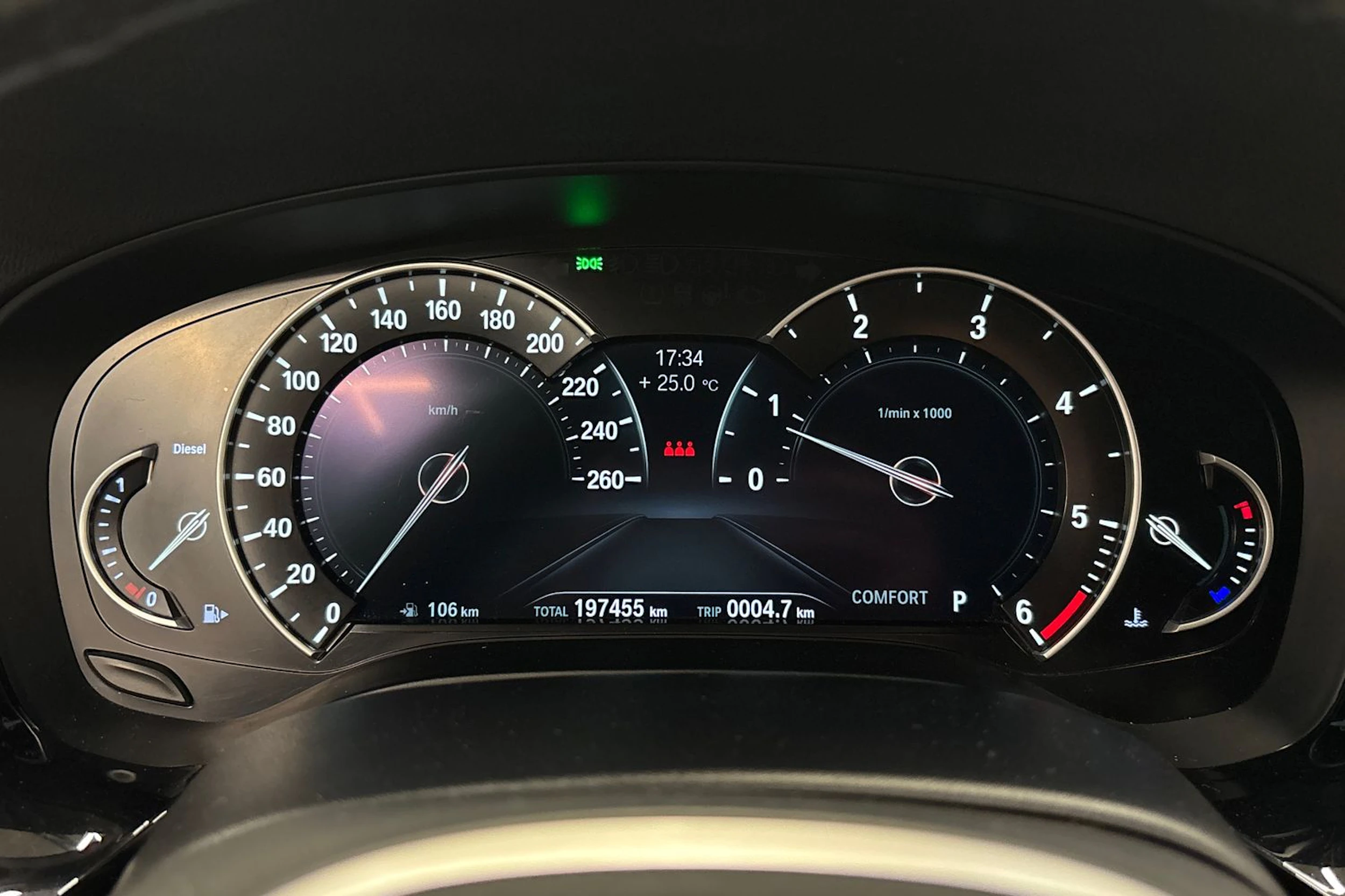valkoinen BMW 520 2018 kuva 17.