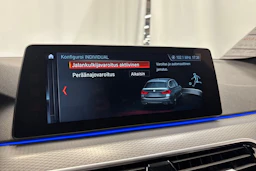 valkoinen BMW 520 2018 kuva 23.