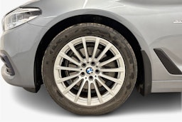 harmaa BMW 520 2018 kuva 9.