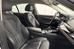 harmaa BMW 520 2018 kuva 12.