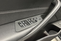 harmaa BMW 520 2018 kuva 14.