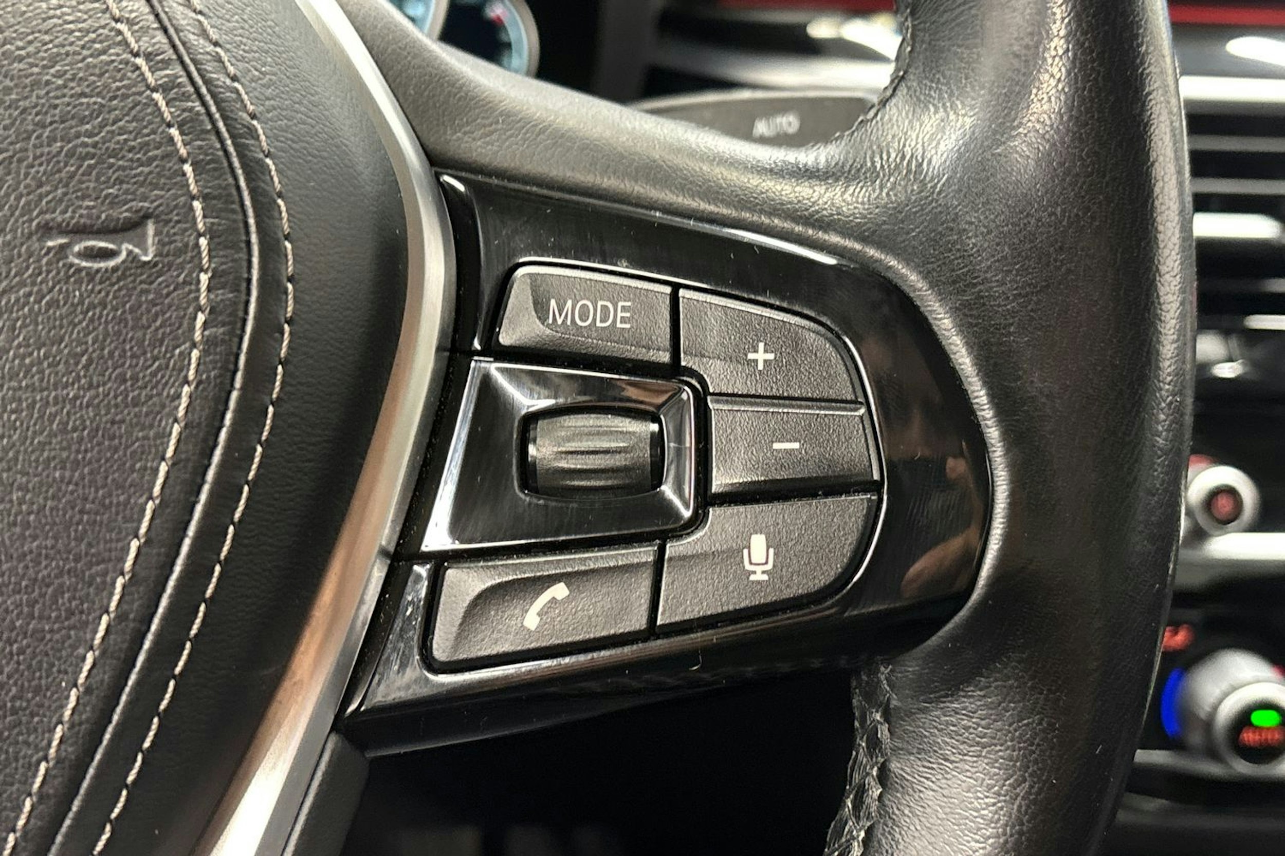 harmaa BMW 520 2018 kuva 19.