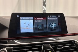 harmaa BMW 520 2018 kuva 22.