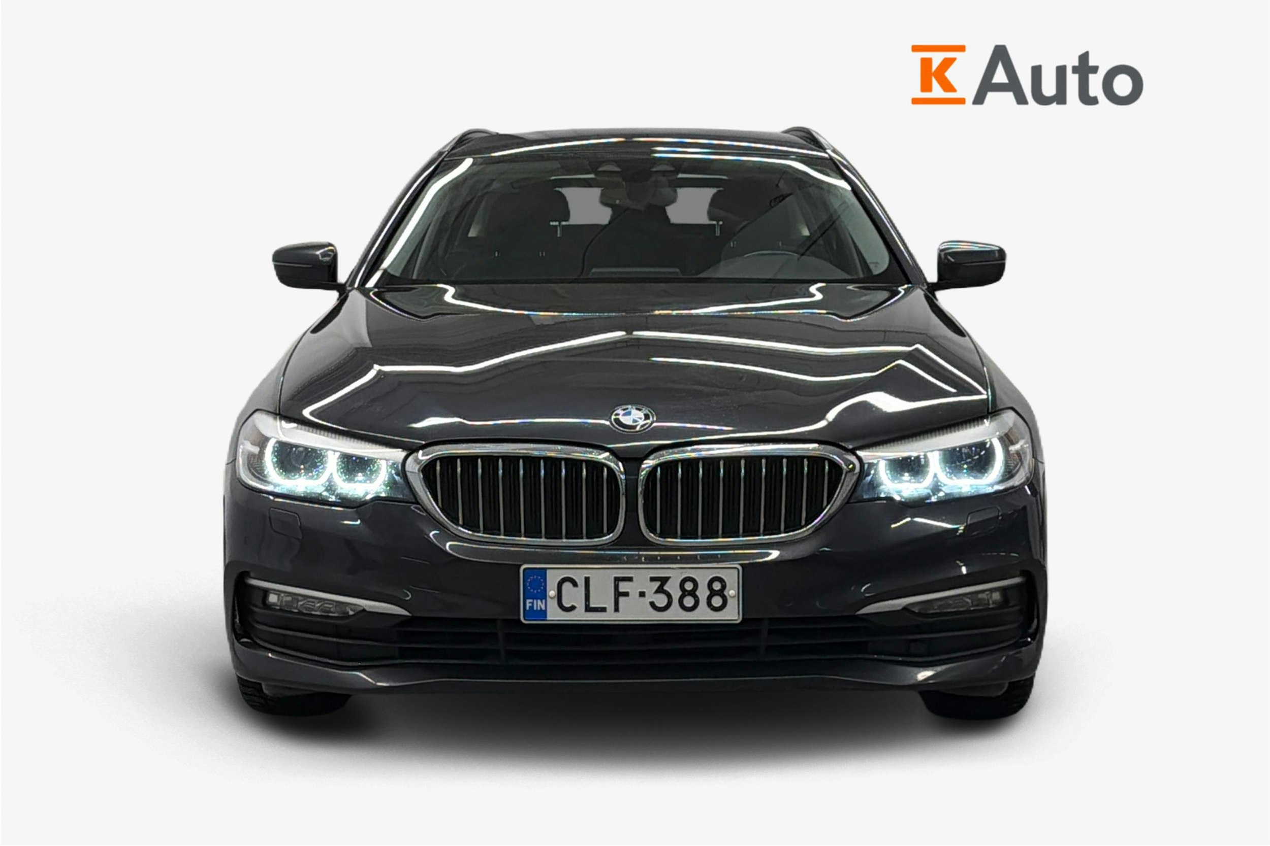 Harmaa BMW 520 2018 kuva 5.