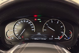 Harmaa BMW 520 2018 kuva 20.