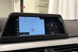 Harmaa BMW 520 2018 kuva 26.