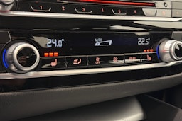 Harmaa BMW 520 2018 kuva 27.