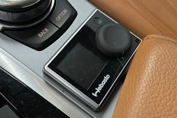 Sininen BMW 520 2018 kuva 17.