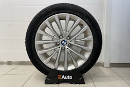 Sininen BMW 520 2018 kuva 22.