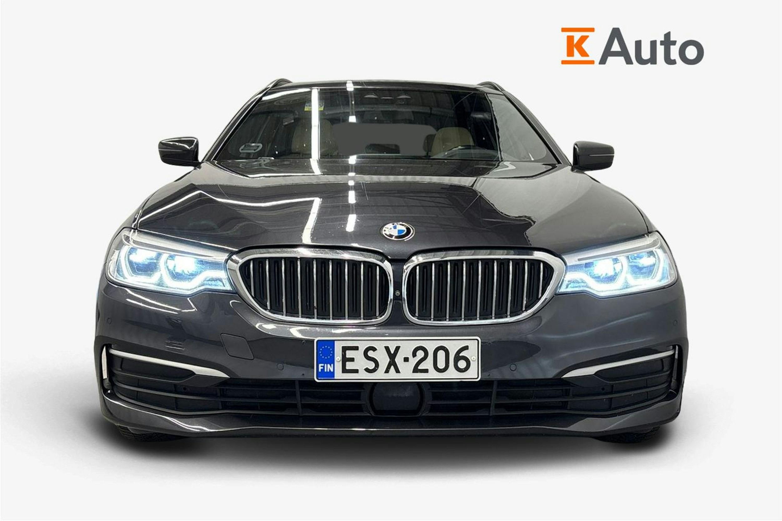 harmaa BMW 520 2018 kuva 5.