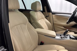 harmaa BMW 520 2018 kuva 14.