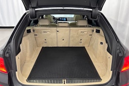 harmaa BMW 520 2018 kuva 15.