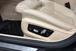 harmaa BMW 520 2018 kuva 19.
