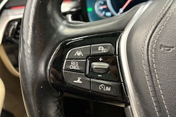 harmaa BMW 520 2018 kuva 20.