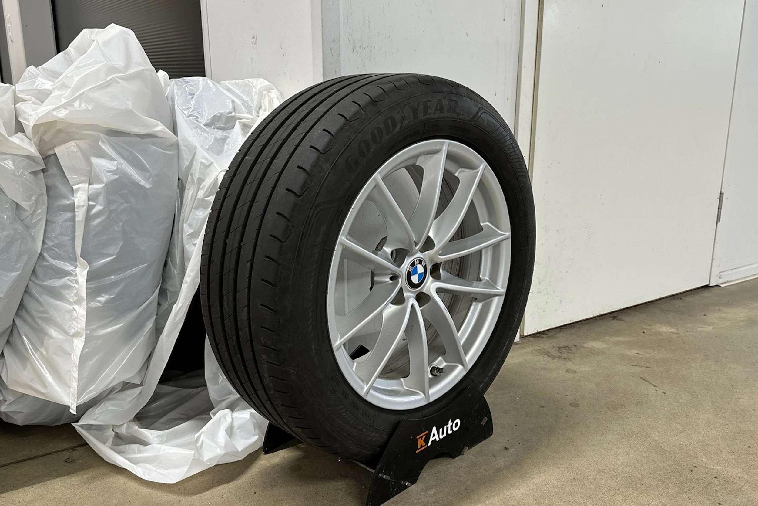 musta BMW 520 2018 kuva 10.