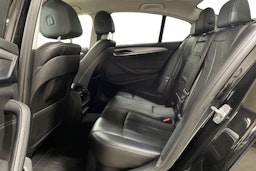 Musta BMW 520 2018 kuva 10.