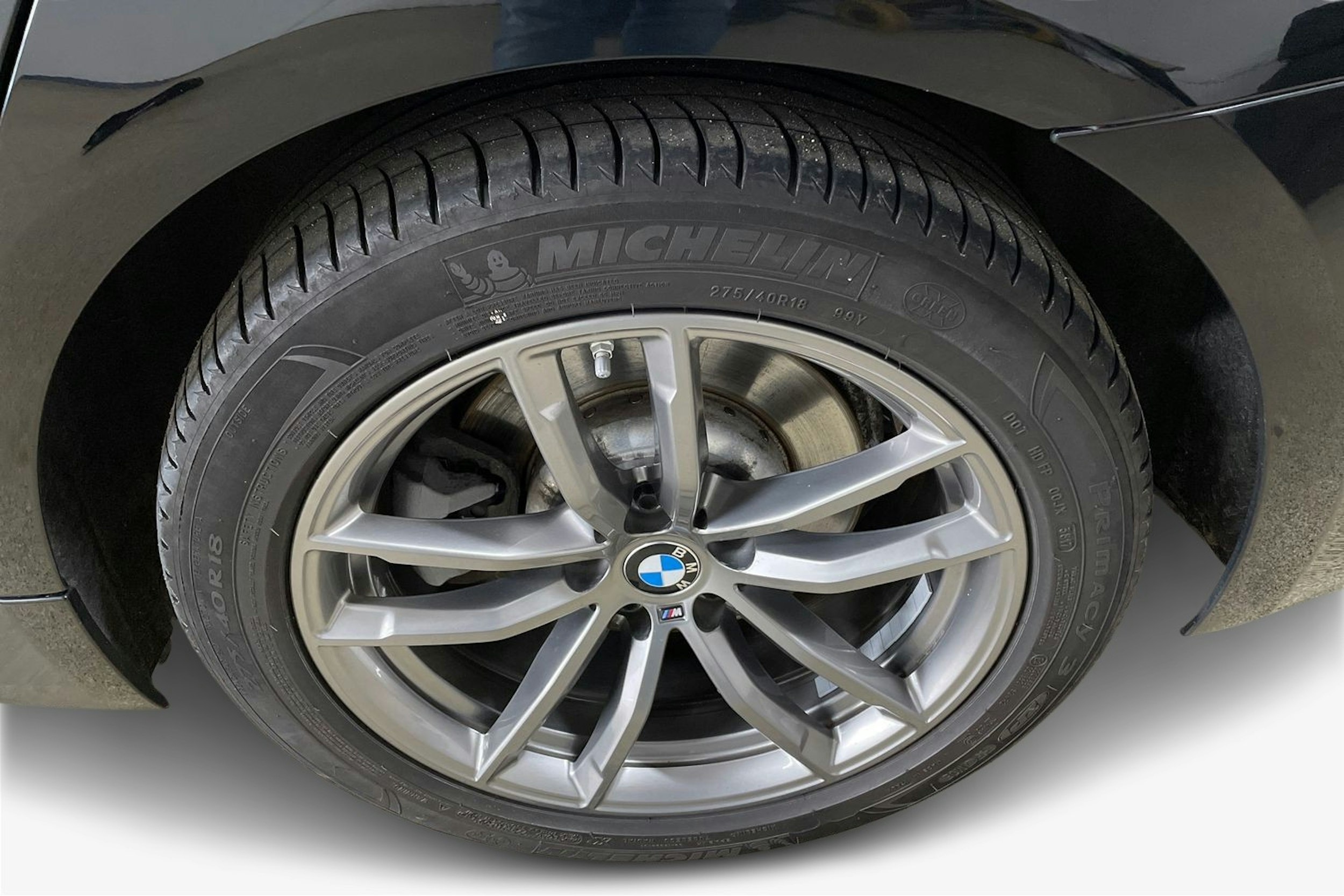 Musta BMW 520 2018 kuva 11.