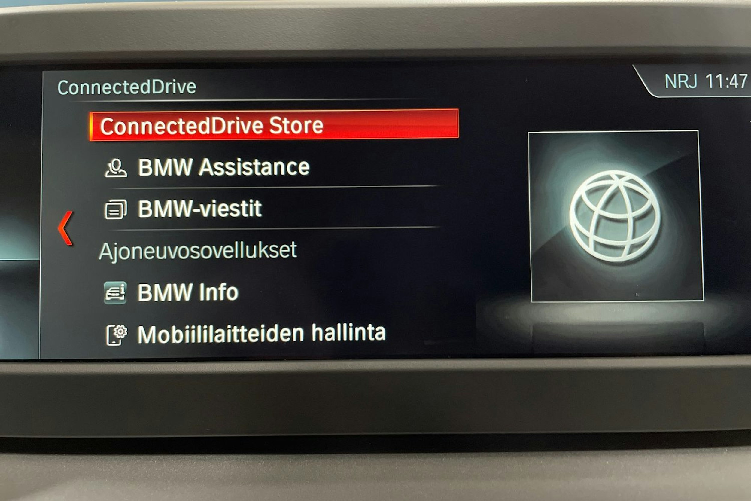 Musta BMW 520 2018 kuva 20.