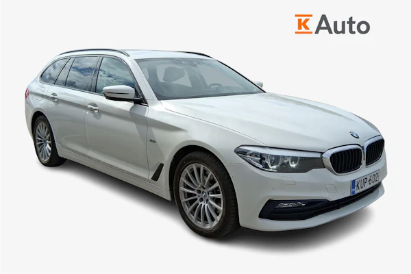 BMW 520 G31 Touring 520d A xDrive Business Sport | Sporttipenkit | Webasto | Vetokoukku | Navi Professional