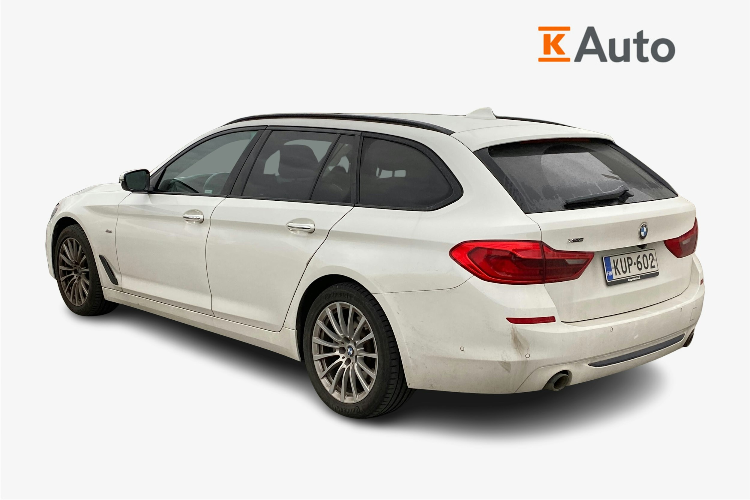 Valkoinen BMW 520 2018 kuva 2.