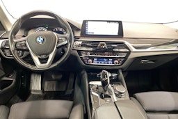 Valkoinen BMW 520 2018 kuva 9.