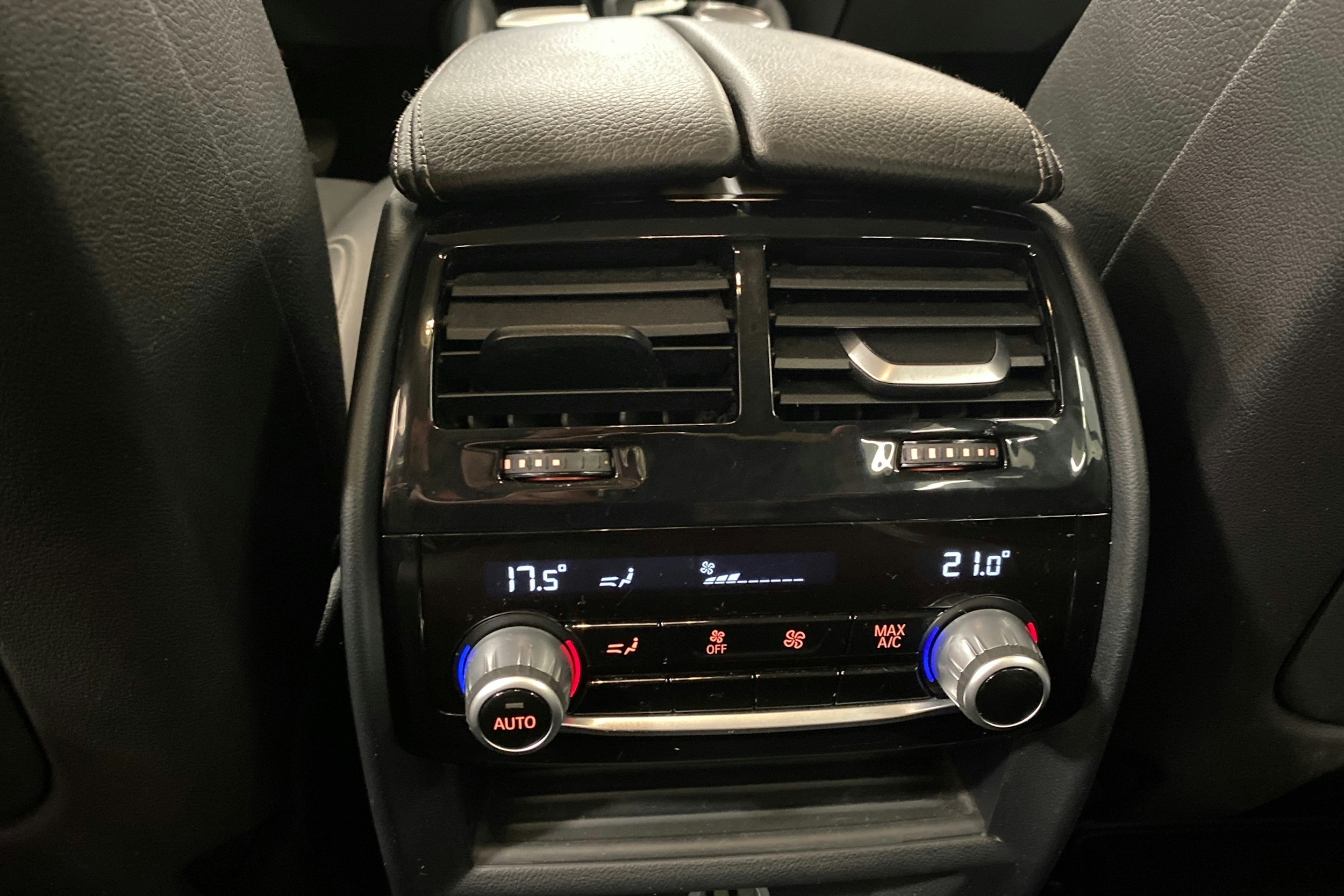 Valkoinen BMW 520 2018 kuva 18.
