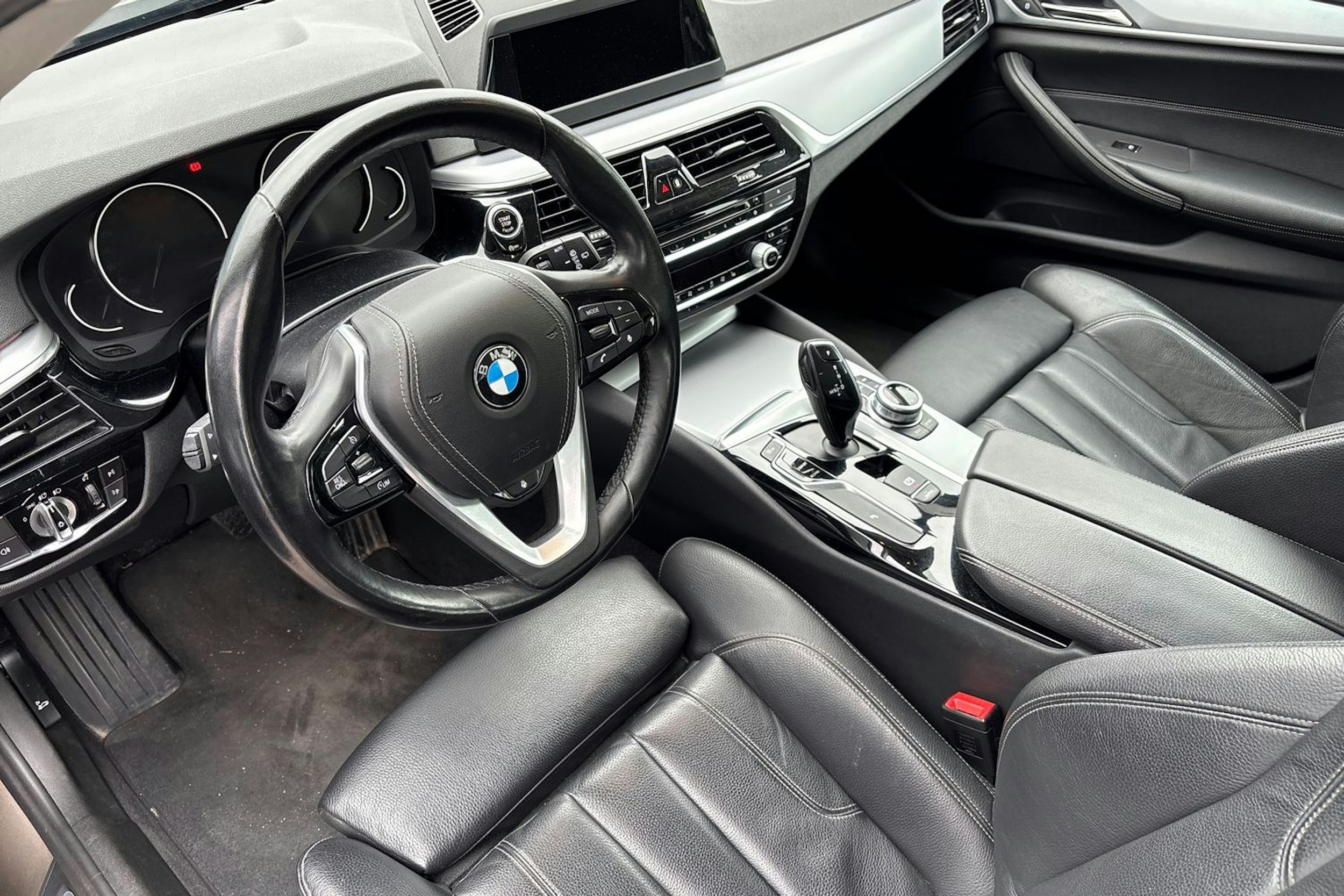 met. ruskea (beige) BMW 520 2018 kuva 3.