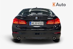 Musta BMW 520 2018 kuva 3.