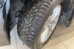 Musta BMW 520 2018 kuva 13.