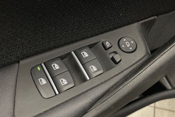 Musta BMW 520 2018 kuva 14.