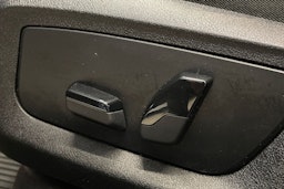 Musta BMW 520 2018 kuva 15.