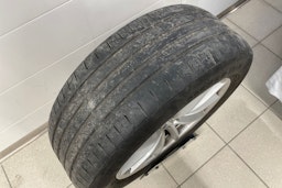 Musta BMW 520 2018 kuva 27.