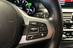 valkoinen BMW 520 2018 kuva 22.