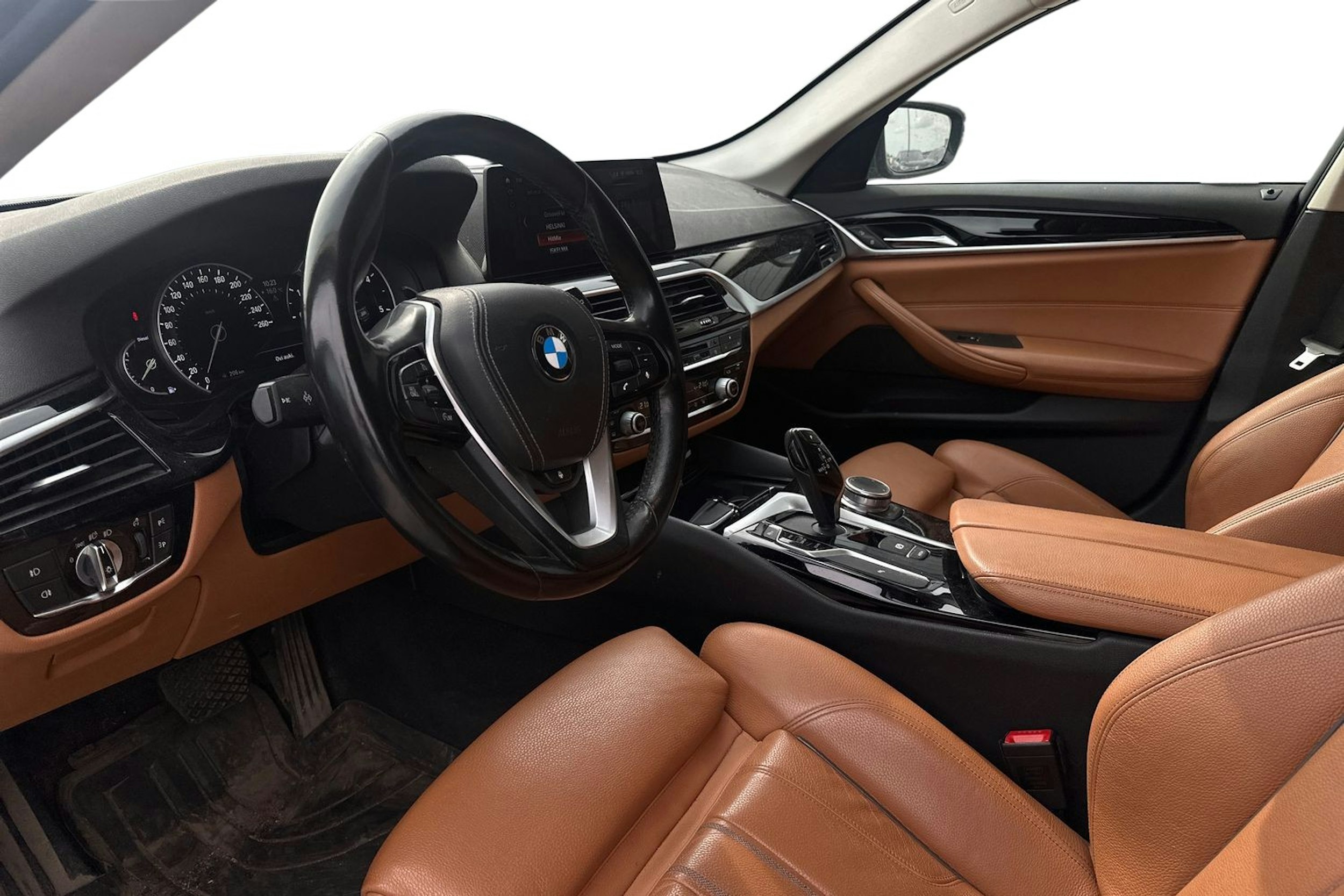 sininen BMW 520 2018 kuva 3.