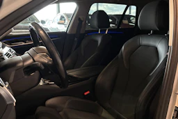 valkoinen BMW 520 2018 kuva 4.