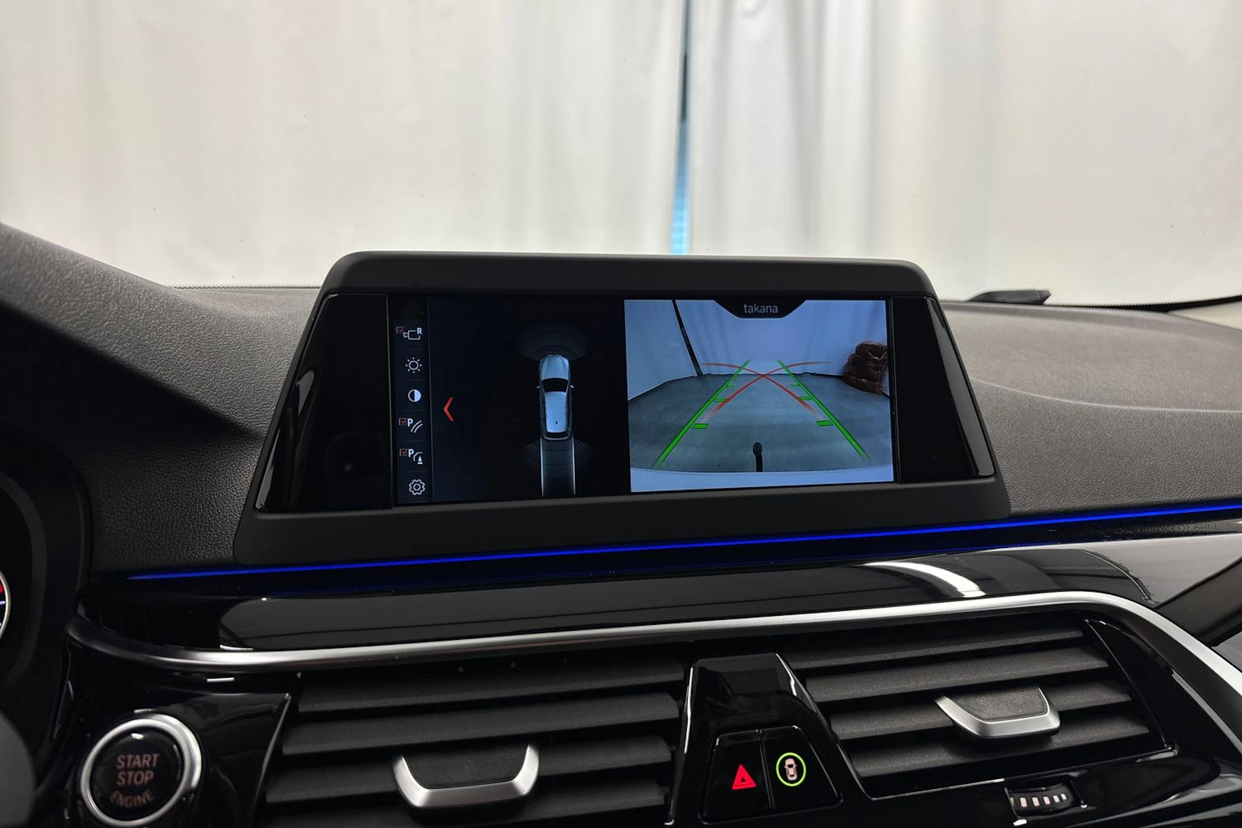 valkoinen BMW 520 2018 kuva 21.