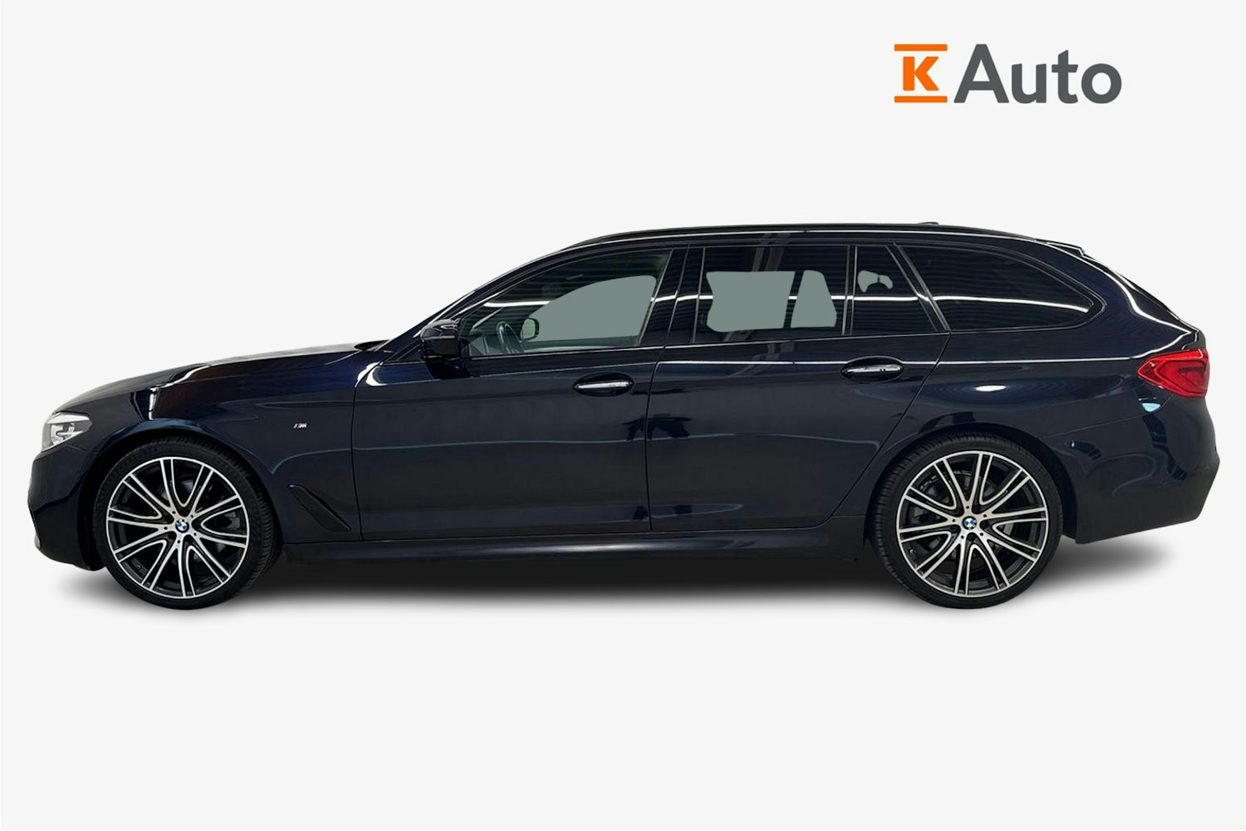 musta BMW 520 2018 kuva 6.