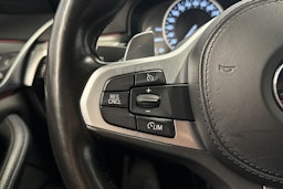 musta BMW 520 2018 kuva 15.