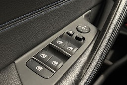 musta BMW 520 2018 kuva 25.