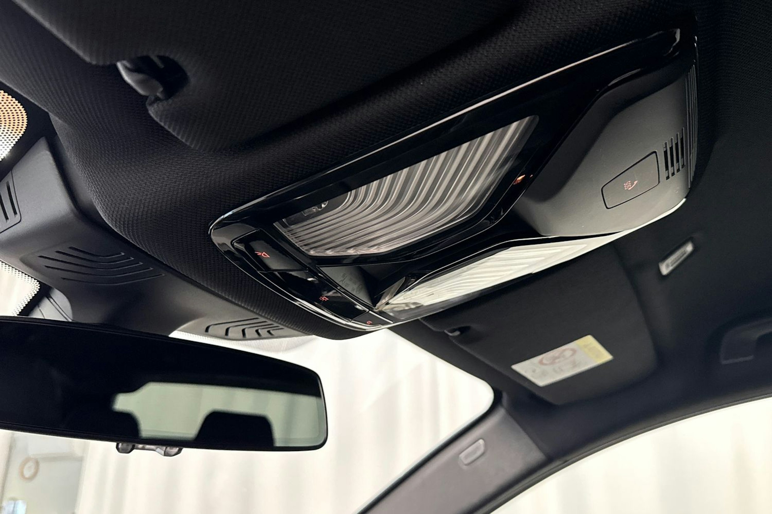 musta BMW 520 2018 kuva 27.