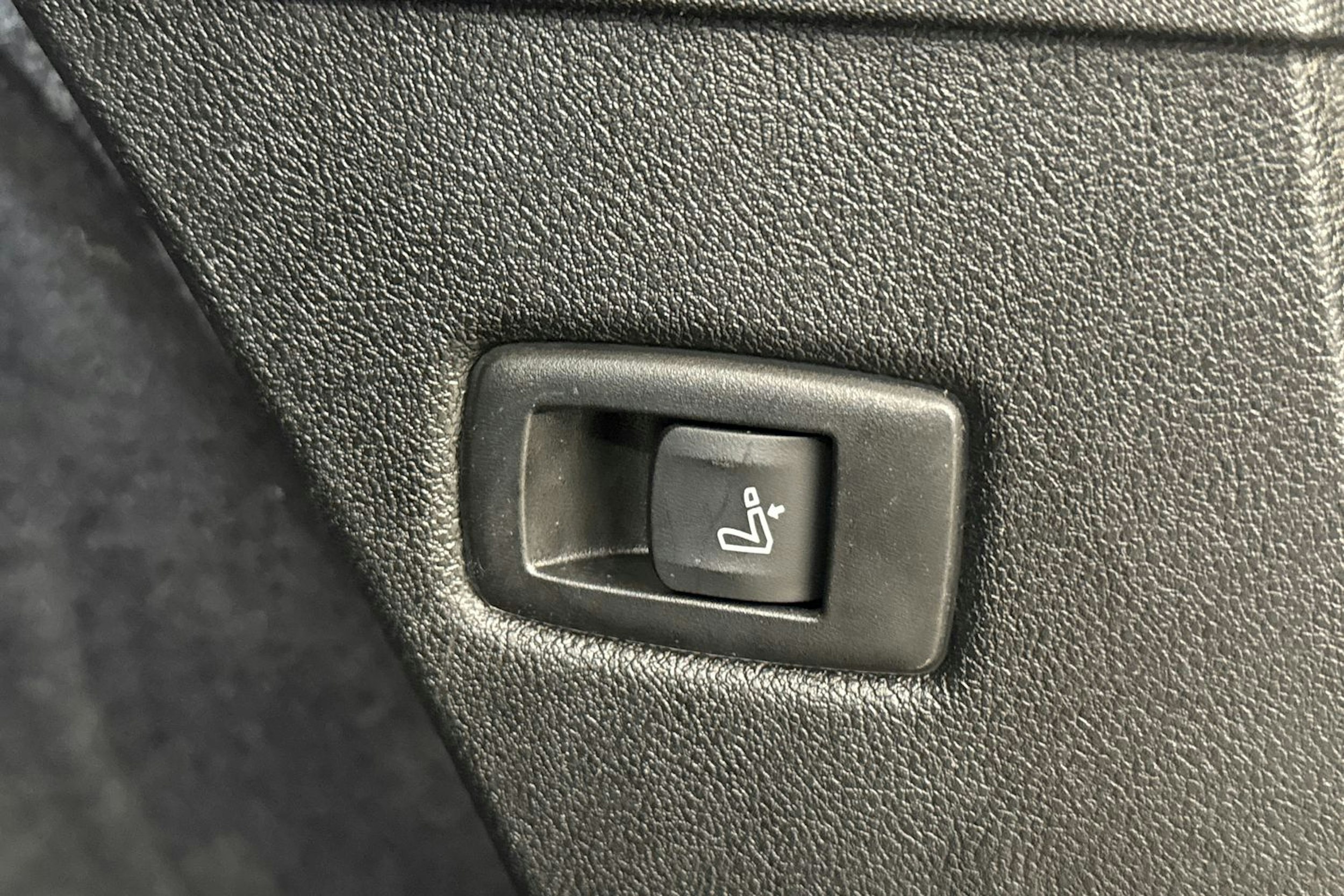 musta BMW 520 2018 kuva 32.