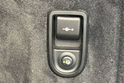 musta BMW 520 2018 kuva 33.