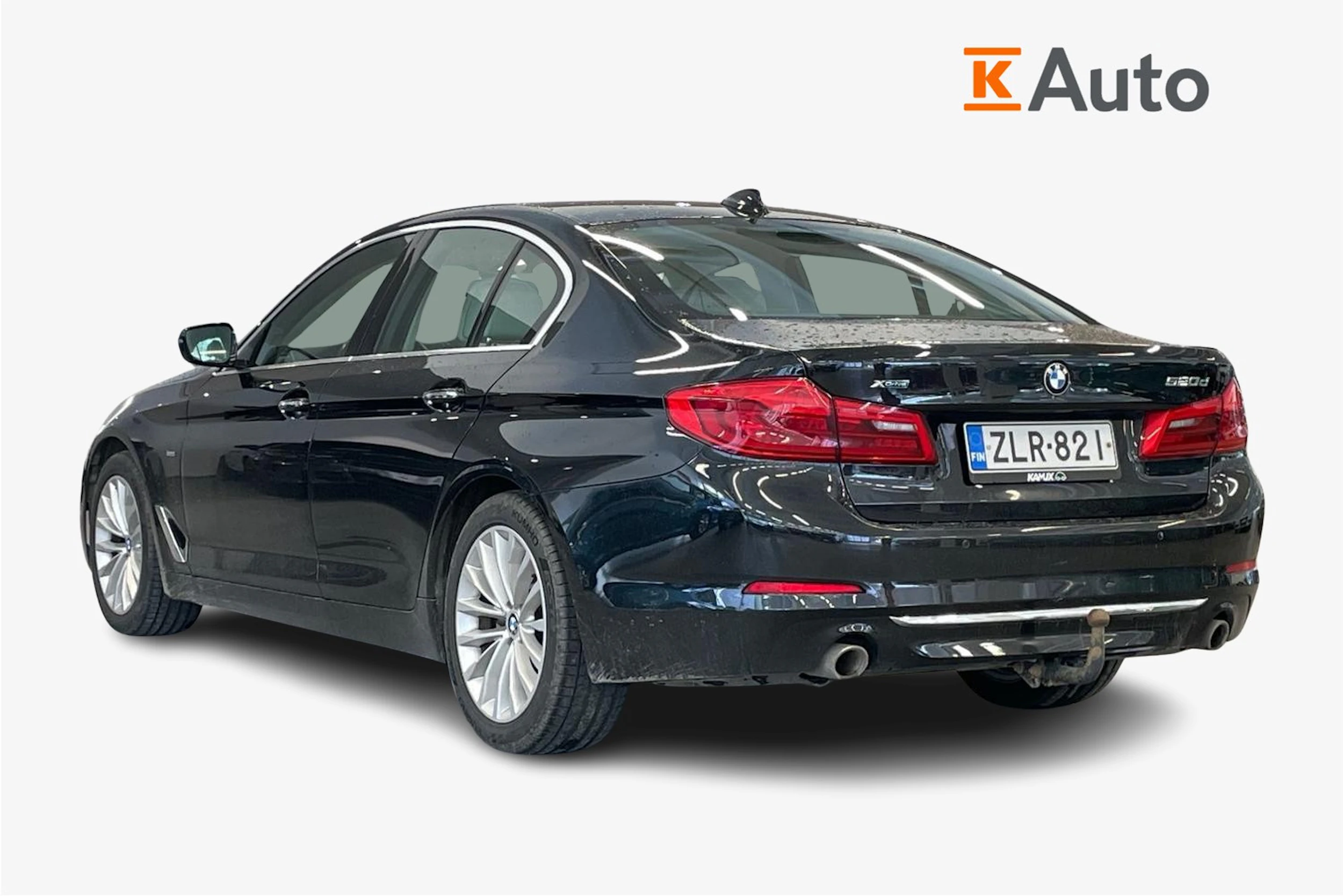 musta BMW 520 2017 kuva 2.