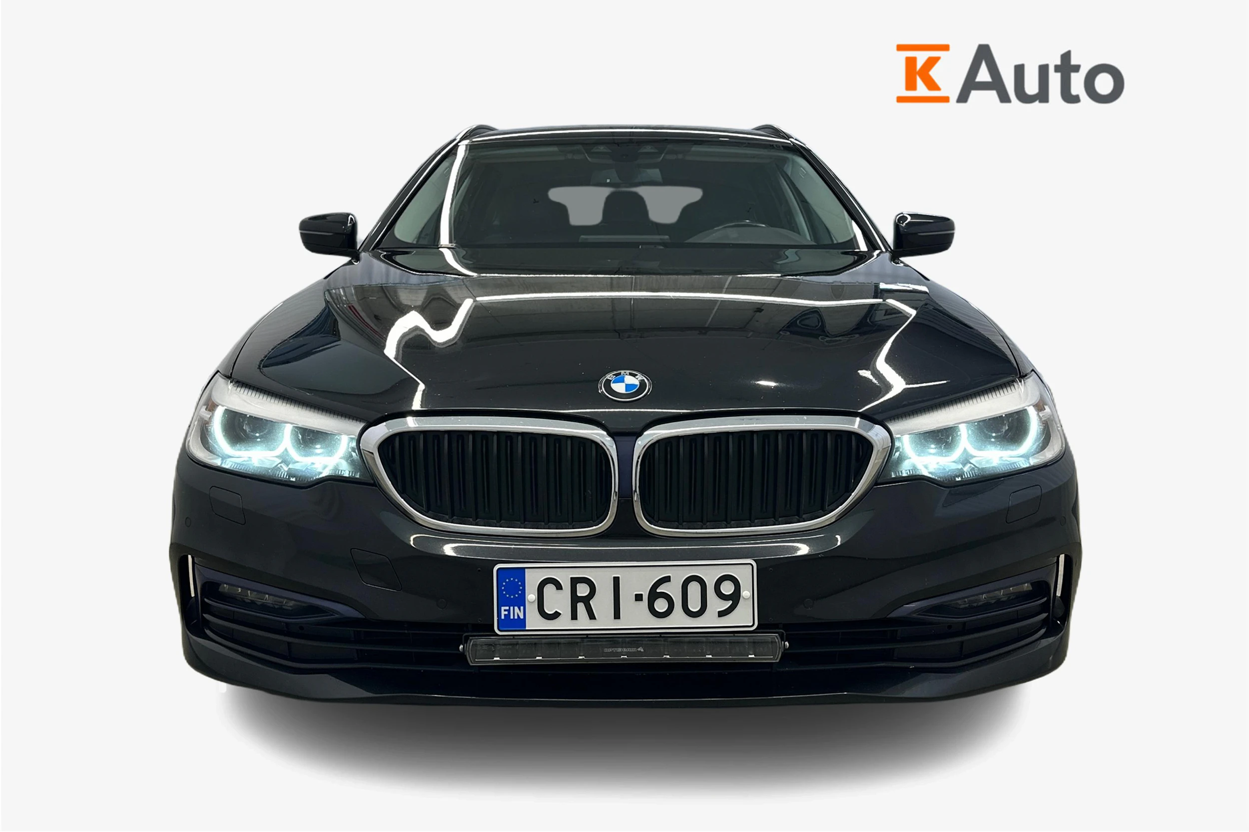 musta BMW 520 2019 kuva 4.