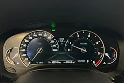musta BMW 520 2019 kuva 16.