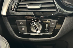 musta BMW 520 2019 kuva 22.