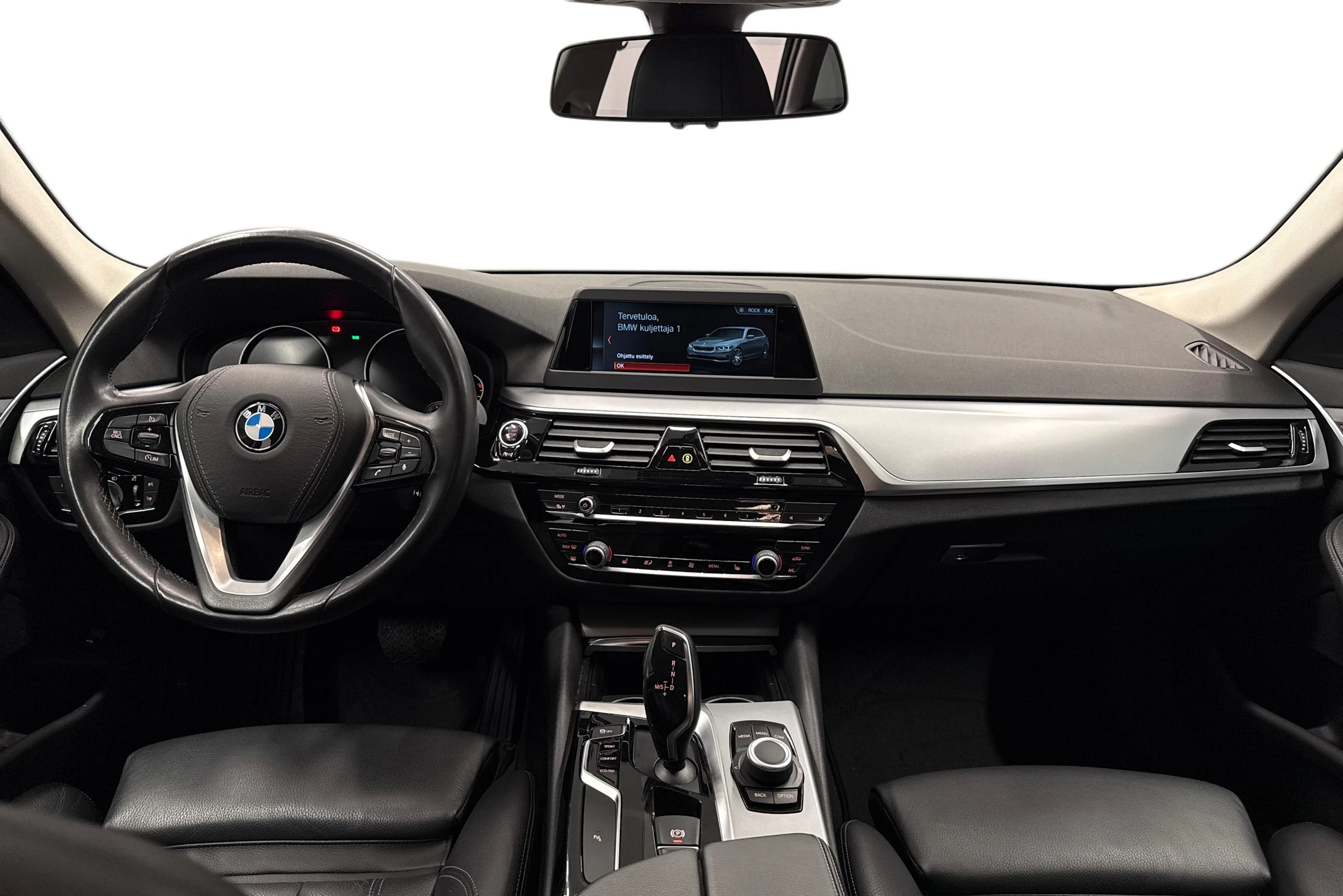 Musta BMW 520 2019 kuva 7.