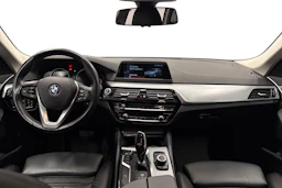 Musta BMW 520 2019 kuva 7.
