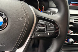 Musta BMW 520 2019 kuva 12.