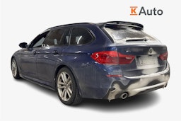 sininen BMW 520 2019 kuva 2.